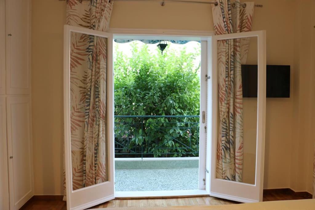 Glyfada Path Of Poets Apartment Athens Luaran gambar